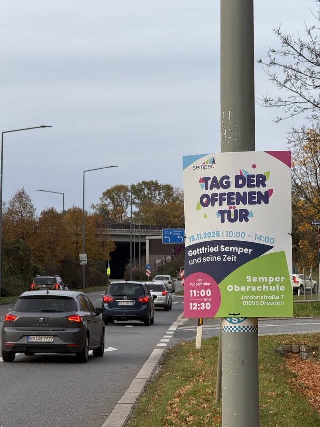A1-Laternenplakat in Dresden